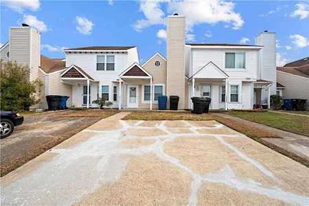1312 Covington Ct Virginia Beach, VA 23453