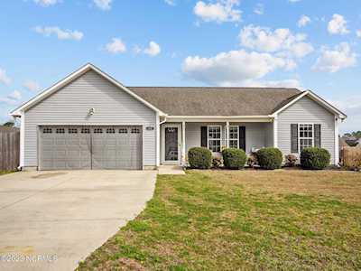 125 Christy Drive Beulaville, NC 28518
