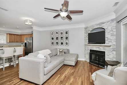 4315 Laurel Hill Ln Charlotte, NC 28217