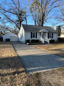619 Morris Dr Newport News, VA 23605