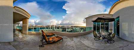 3330 NE 190th St #PH18 Aventura, FL 33180