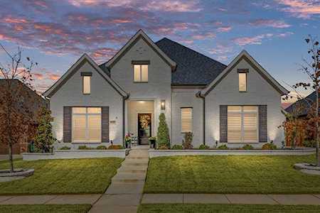 9113 Venado Drive North Richland Hills, TX 76182
