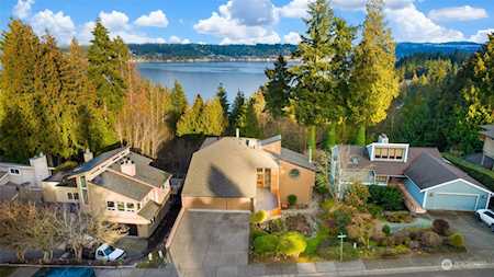 4038 171st Ave SE Bellevue, WA 98008