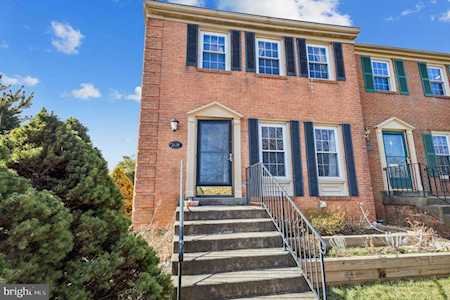 7437 Timberock Rd Falls Church, VA 22043