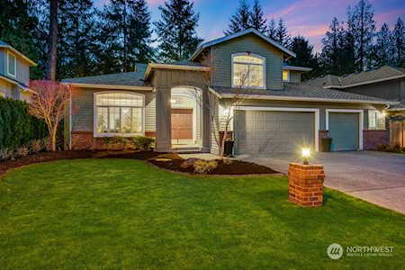 705 NW Everwood Dr Issaquah, WA 98027