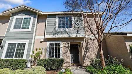3628 Caminito Carmel Lndg San Diego, CA 92130