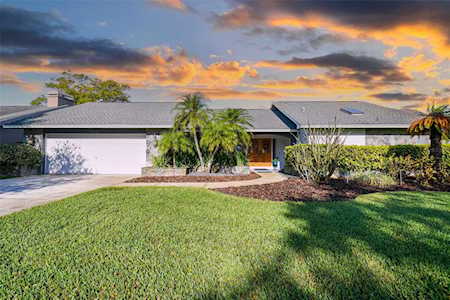 1672 Farrier Trl Clearwater, FL 33765