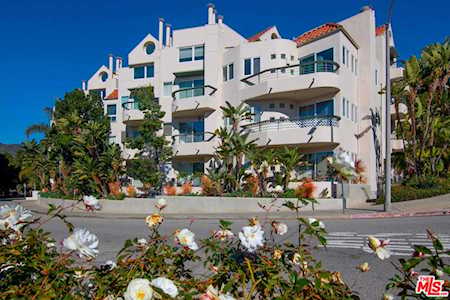 15425 Antioch St #102 Pacific Palisades, CA 90272
