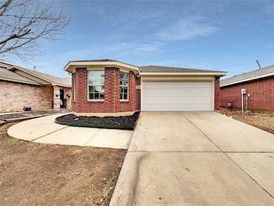 1106 Savage Drive Denton, TX 76207