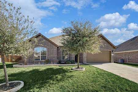 304 Little John Court Saginaw, TX 76179