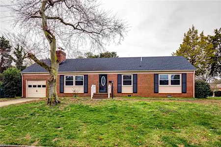 1676 Princess St Hampton, VA 23669