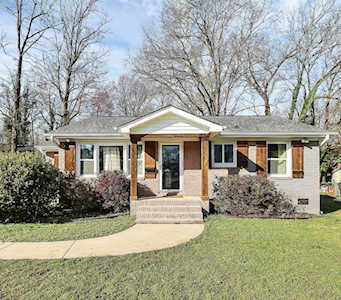 4330 Abbeydale Dr Charlotte, NC 28205