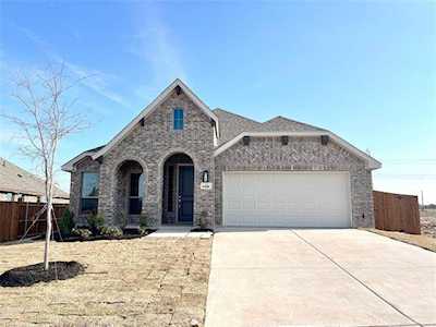 1416 Cedar Creek Lane Crowley, TX 76036