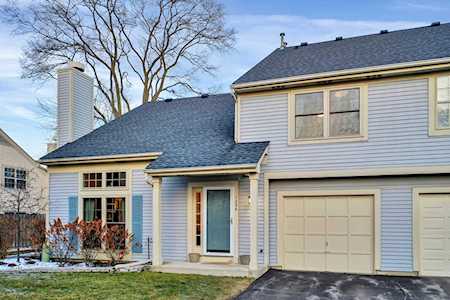 1036 N Knollwood Dr Palatine, IL 60067