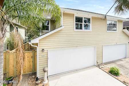 329 Sherry DR Atlantic Beach, FL 32233