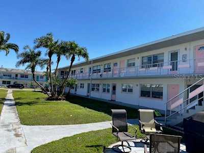 5876 21st St N #5 St. Petersburg, FL 33714