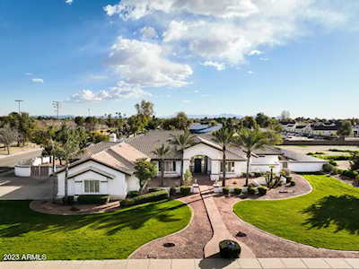 6305 W Dailey Street Glendale, AZ 85306