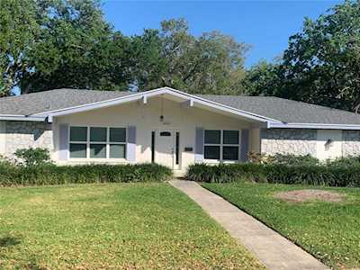 8601 15th WAY N St. Petersburg, FL 33702