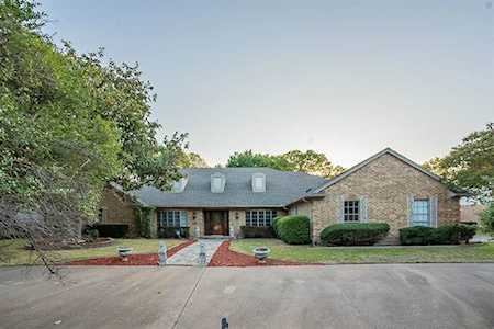 814 Rock Canyon Drive Duncanville, TX 75137