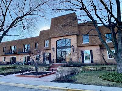 1230 Park Ave W #203 Highland Park, IL 60035