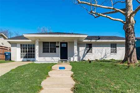 2816 W Fuller Avenue Fort Worth, TX 76133