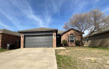2009 Belshire Court Fort Worth, TX 76140