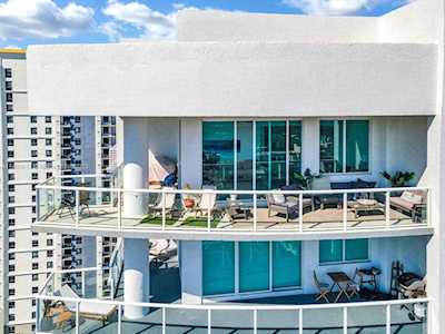 315 NE 3rd Ave #2106 Fort Lauderdale, FL 33301