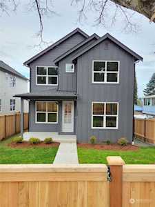 124 N Stillaguamish Ave Arlington, WA 98223