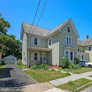 122 W Wilson Ave Woodstown, NJ 08098