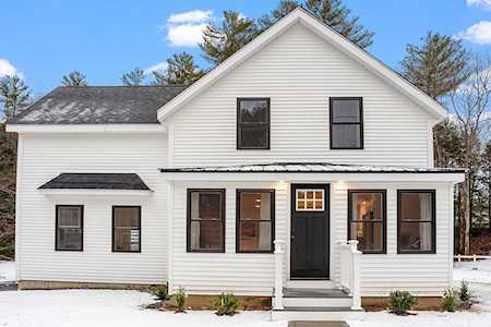 22 Brooks Village Rd Templeton, MA 01468