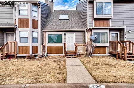 1840 Erin Loop Colorado Springs, CO 80918