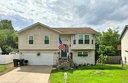 792 Estes Park Dr St Peters, MO 63376