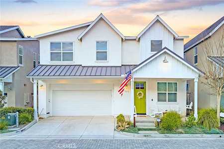 313 Anderson Ln Costa Mesa, CA 92627