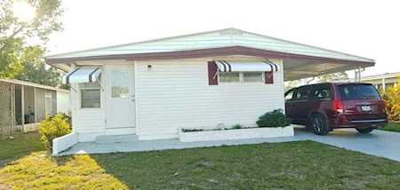 2427 Santiago Dr Holiday, FL 34690