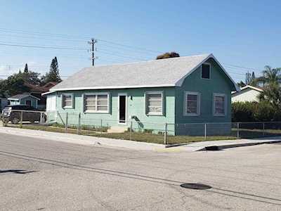 601 N B Street Lake Worth Beach, FL 33460
