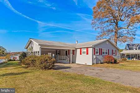 29951 Woodland Circle Mechanicsville, MD 20659