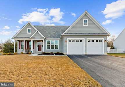 56 Thornwood Dr Glassboro, NJ 08028
