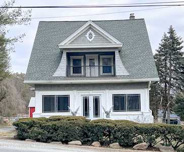 3995 Forest Inn Rd Palmerton, PA 18071