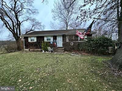 66 Chesterfield Georgetown Rd Chesterfield, NJ 08515