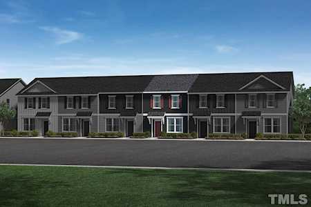 3082 Spline Circle Raleigh, NC 27610