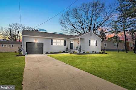 12 Jasmine Place Pennsville, NJ 08070