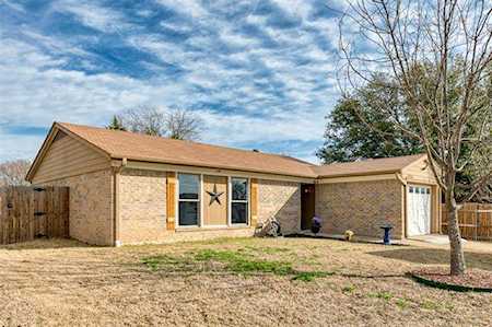5741 Marlene Drive Haltom City, TX 76148