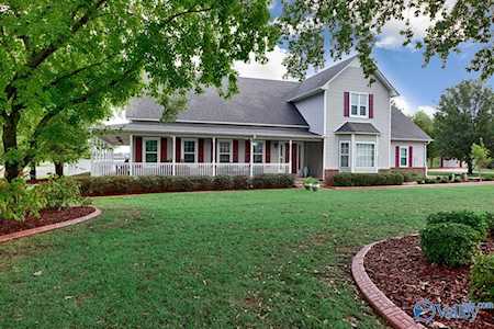 22251 Shawnee Lane Athens, AL 35613