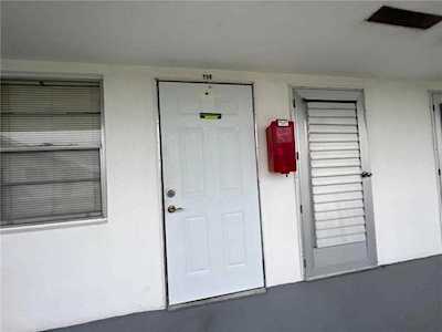 114 Cambridge #114 West Palm Beach, FL 33417