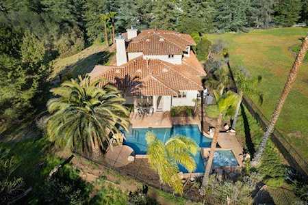 29572 Cedar Trails Road Valley Center, CA 92082