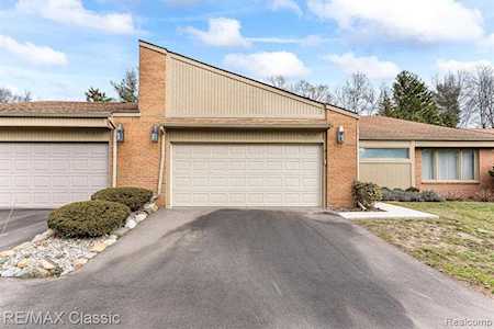 36822 Tanglewood Ln Farmington Hills, MI 48331