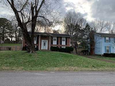 5015 Ashley Dr Nashville, TN 37211
