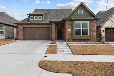 328 Arrowhead Pass Keller, TX 76248