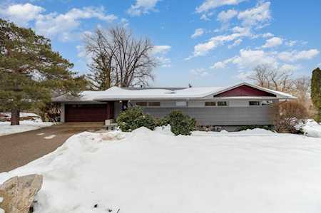 5125 Minnaqua Drive Golden Valley, MN 55422