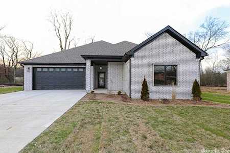 1289 Essex Dr Benton, AR 72019